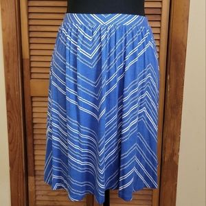 NWT Old Navy Chevron Print Mini Skirt Size Large